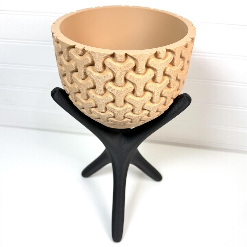 Triova Cachepot, Indoor Tabletop Planter Pot, No Drainage Holes, Elevated Design - Picture 4 of 13